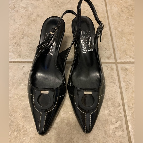 Ferragamo sandal and comfortable and pretty shoes - Picture 2 of 4